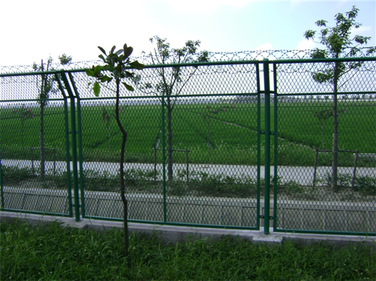 山東自貿(mào)港區(qū)隔離網(wǎng)圖片4